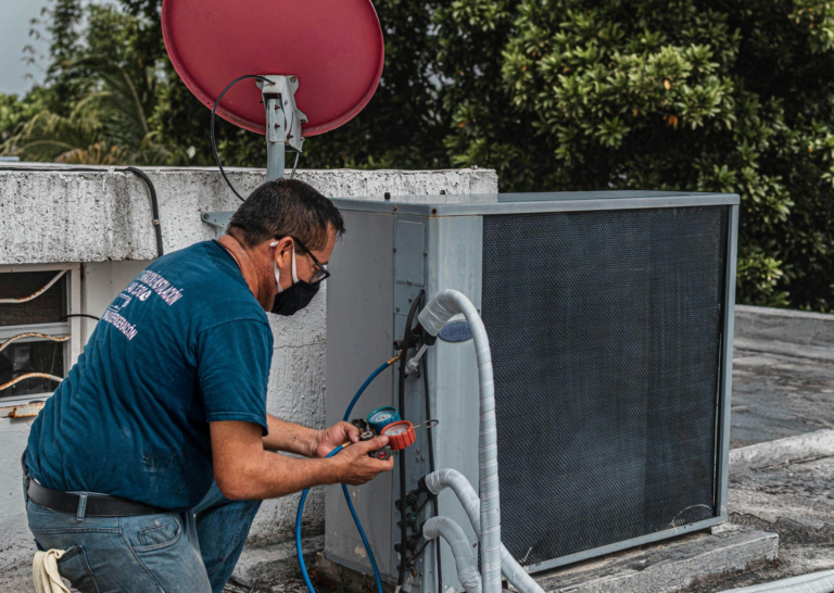 8 Signs You Need Air Conditioner Services